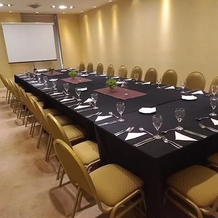 Howard Johnson Villa Maria Hotel Y Casino Bagian luar foto