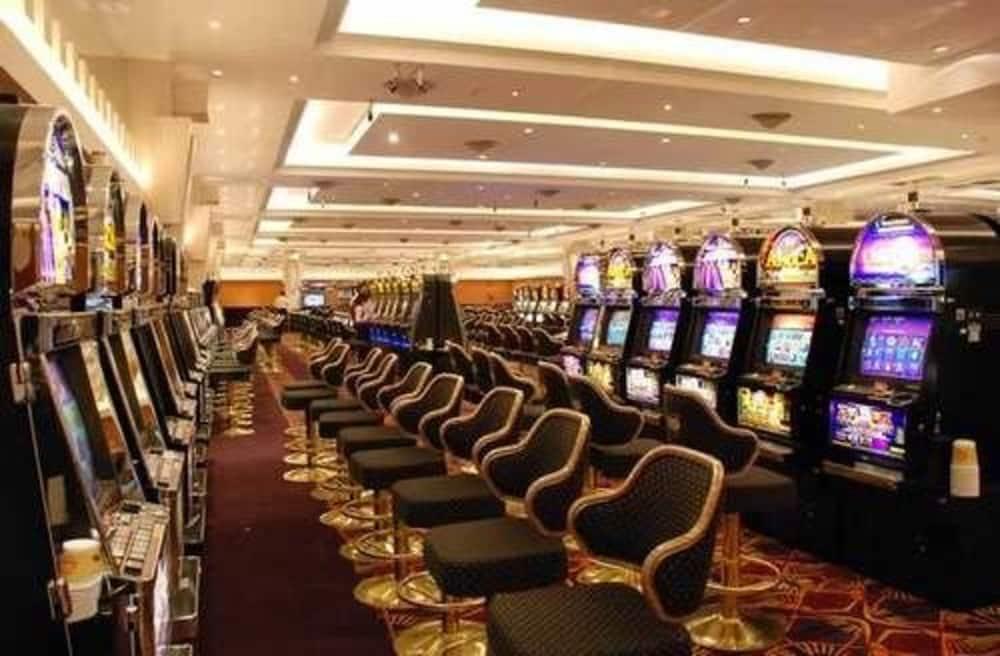 Howard Johnson Villa Maria Hotel Y Casino Bagian luar foto