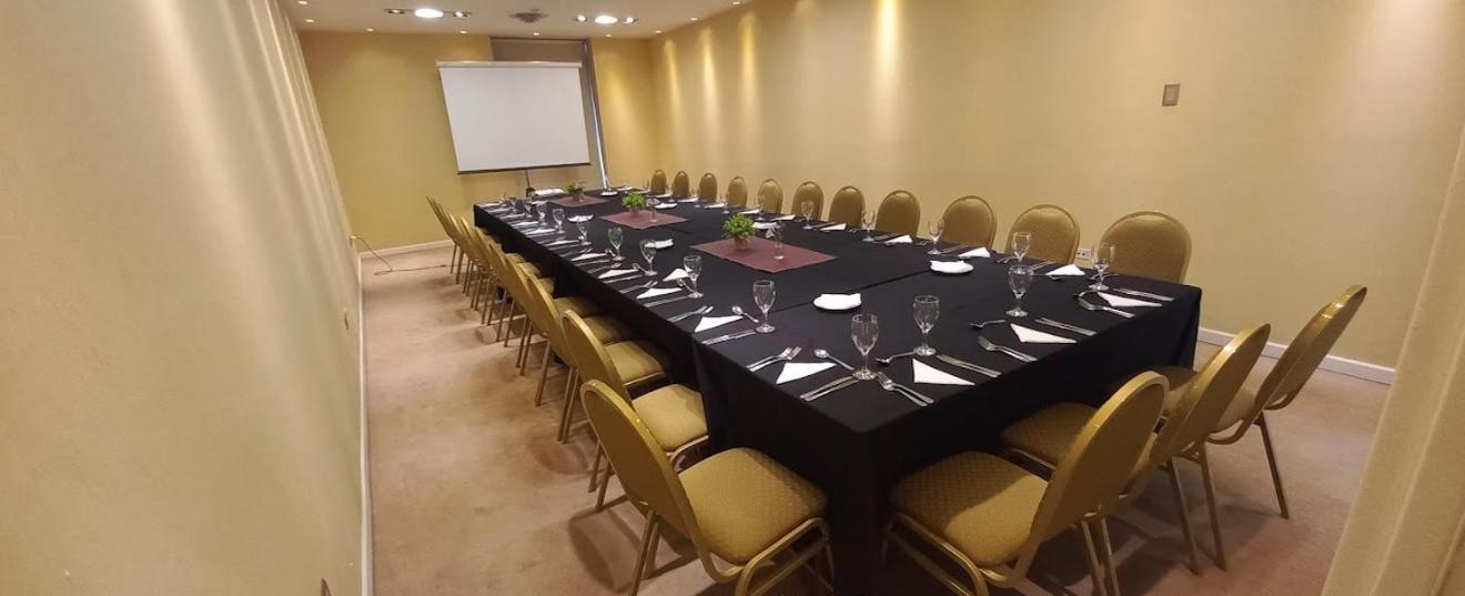 Howard Johnson Villa Maria Hotel Y Casino Bagian luar foto